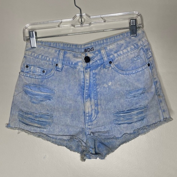 BDG Blue Jean Distressed Shorts 27 - Picture 1 of 7